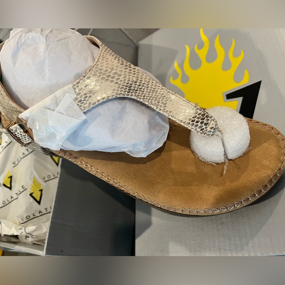 VOLATILE REECE SANDAL- 7